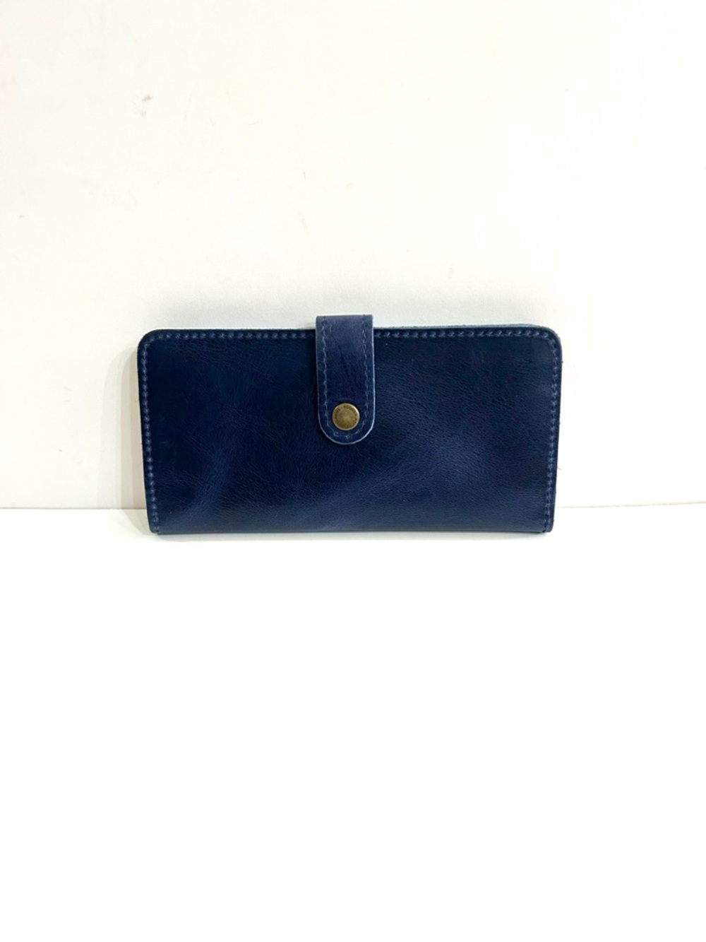 Portland Leather Goods Deep Water Navy Leather Snap Wallet - Picture 4 of 10